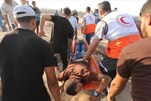 İsrail, Gazze sınırında 15 Filistinliyi yaraladı