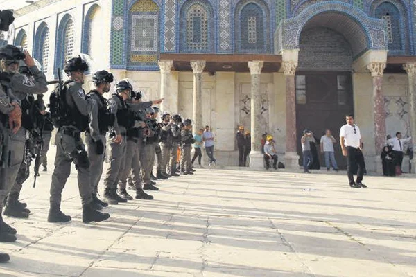 İsraillilerin 'baskın tehdidi' nedeniyle Aksa'da bayram namazı saati değişti