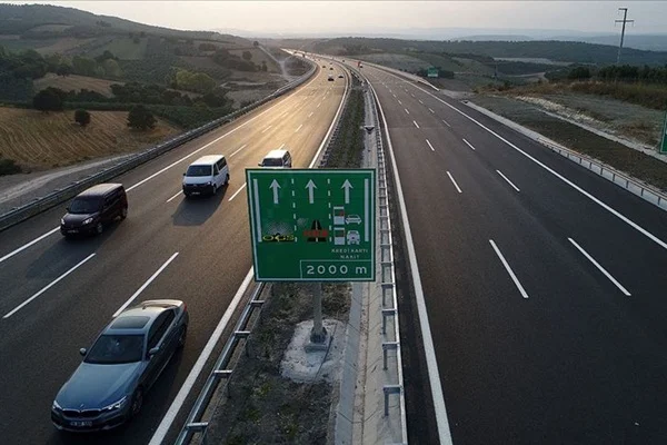 İstanbul-İzmir Otoyolu bayram trafiğini rahatlattı