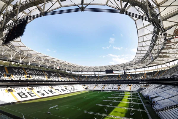 İstanbul, UEFA'dan geçer not aldı