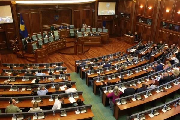 Kosova'da erken seçime gidilecek