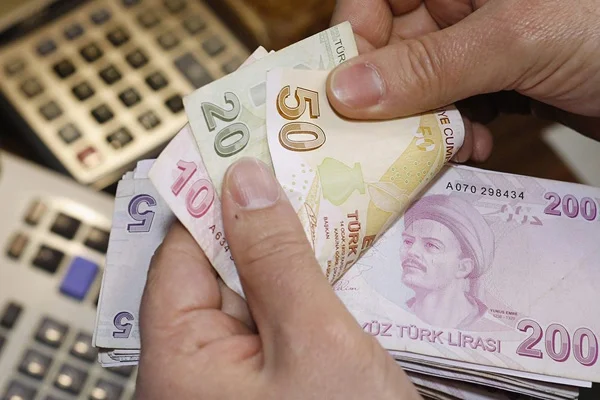 Kuzey Kıbrıs'ta yeni asgari ücret belli oldu