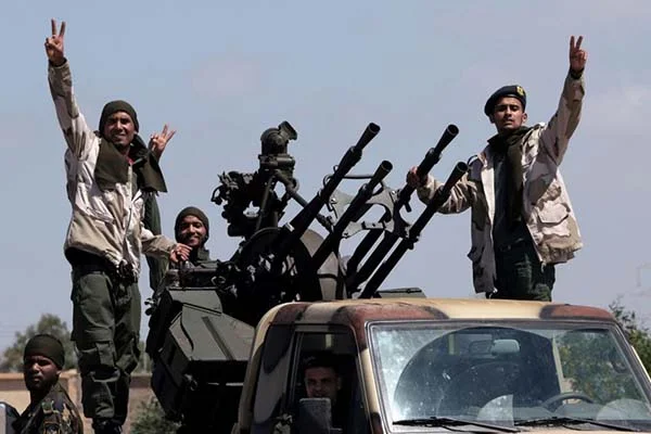 Libya'da Hafter güçlerinden 5 deniz komandosu yakalandı