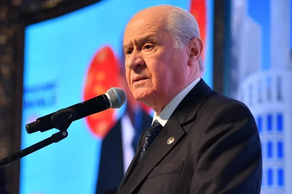 MHP lideri Bahçeli: Belediye imkanlarını Mehmetçik katillerine sunmanın bedeli aynıdır