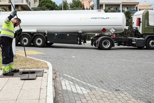 Portekiz'de tanker şoförleri grevde, akaryakıt istasyonlarında benzin kalmadı
