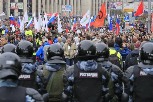 Rus Parlamentosu son protestolarda 'dış güç müdahalesini' araştıracak