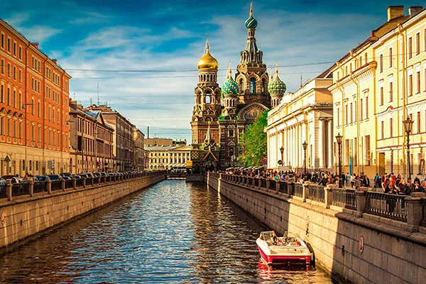 Rusya'da gezilmesi gereken bir rüya şehri: ST. Petersburg