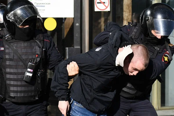 Rusya'daki protestolarda gözaltına alınan çocukların sayısı 7'ye çıktı