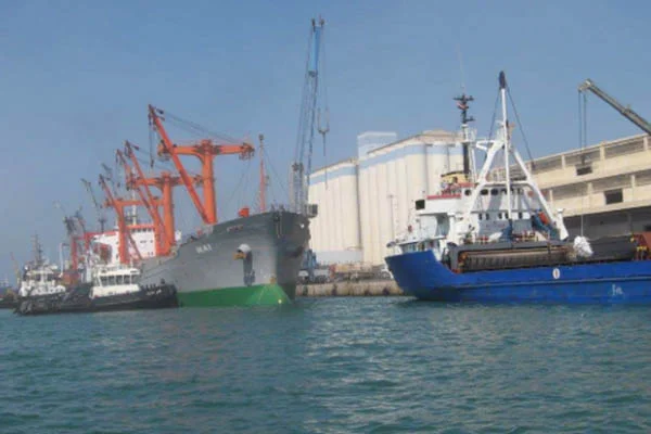 Rusya, Tartus'a demir atıyor!