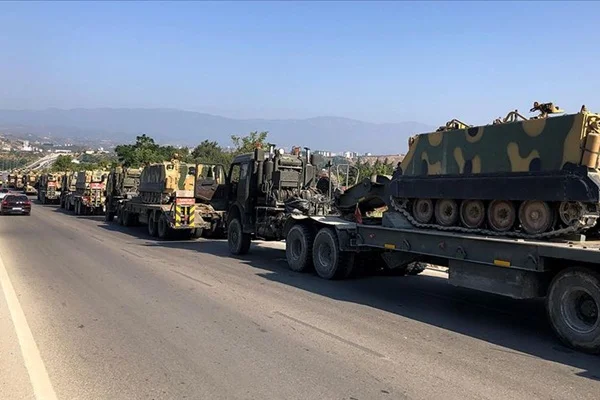 Sınıra tank ve zırhlı araç sevkiyatı