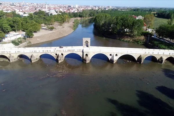 Tarihi Tunca Köprüsü'nün restorasyonu tamamlandı