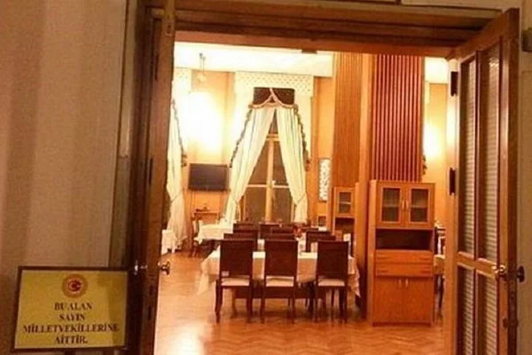 TBMM'de içecek fiyatlarına zam geldi