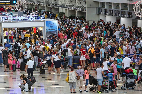 Tüm zamanların rekoru kırıldı: Antalya'ya, 8 ayda 10 milyon turist geldi