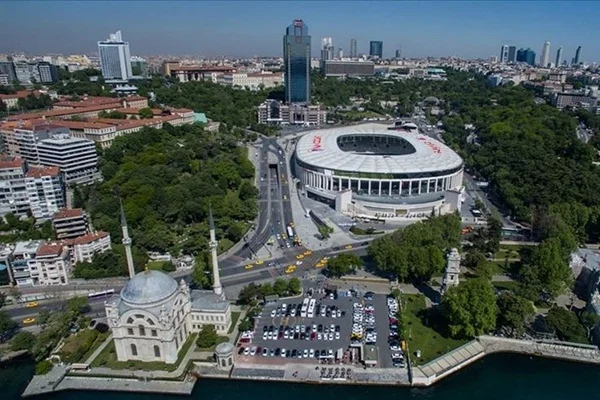 UEFA, İstanbul ve Vodafone Park'ı tanıttı