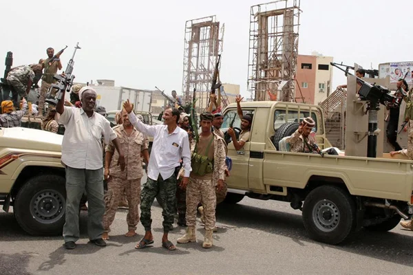 Yemen'deki ayrılıkçı güçler, ele geçirdikleri yerlerden çekiliyor mu?