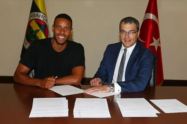 Zanka Fenerbahçe'de