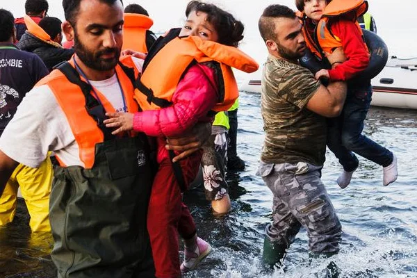 AB'den Yunanistan'a: Türkiye'ye sığınmacı iadelerini artırın