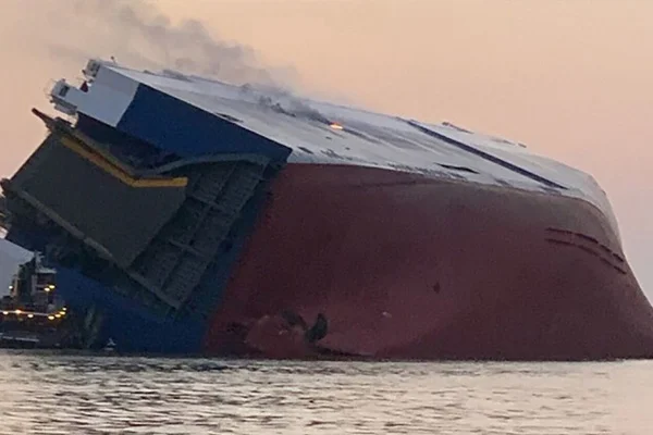ABD'de batan gemideki son 4 kişilik mürettebat kurtarıldı