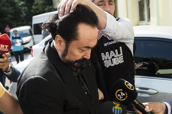 Adnan Oktar davasında duruşma öncesi ''ölüm tehditleri''