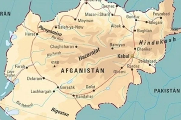 Afganistan'da doktorun aracındaki bomba patlatıldı