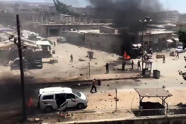 Afrin'de, YPG'den bomba yüklü araçla saldırı!