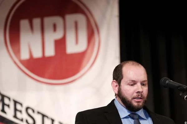 Aşırı sağcı NPD'li siyasetçinin, muhtar seçilmesi Almanya'yı karıştırdı!