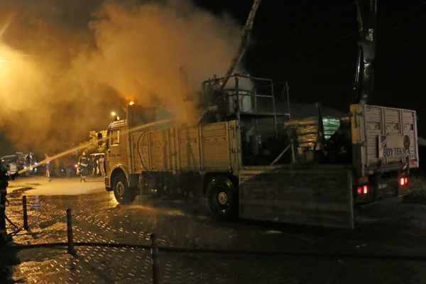 Aydın'da boya kazanı patladı: 5 yaralı