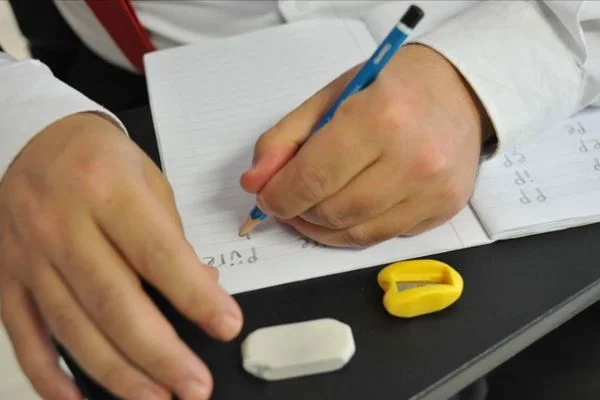 Dünyada 781 milyon yetişkin okuma yazma bilmiyor