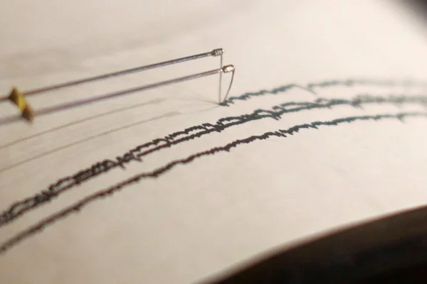 Endonezya'da deprem: Ölü ve yaralılar var