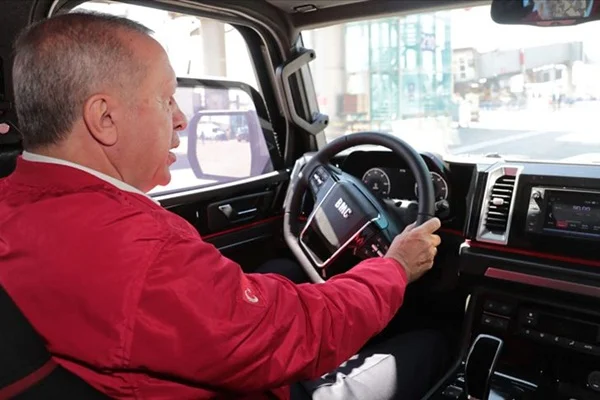 Erdoğan yerli pikap aracı kullandı