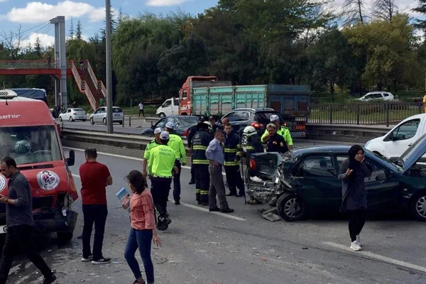 Eskişehir'de zincirleme trafik kazası: 3 yaralı