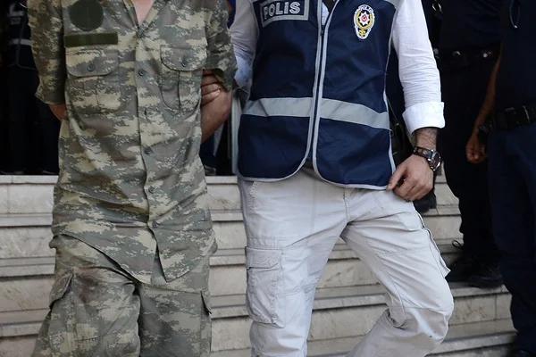 FETÖ'nün TSK yapılanmasında 74 gözaltı kararı
