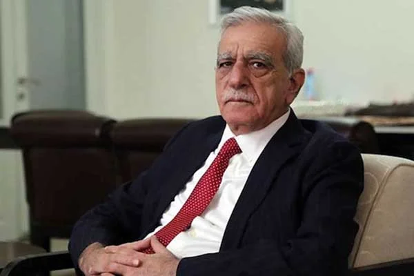Görevden alınan HDP'li Ahmet Türk'ten, 'hendek' itirafı: Doğru değildi!