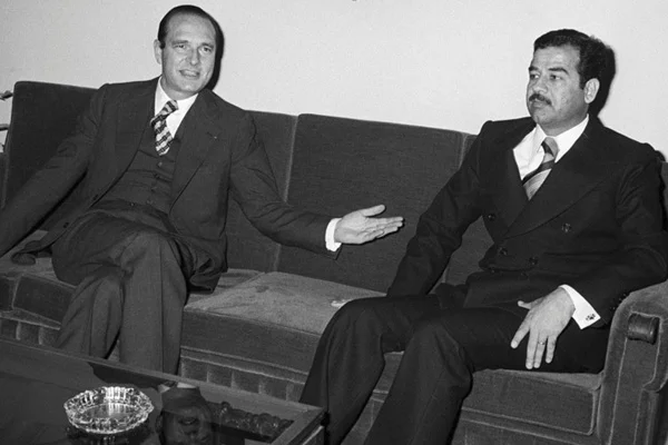 İngiltere'nin eski istihbarat şefi: Fransa'nın eski Cumhurbaşkanı Irak işgaline karşıydı, çünkü Saddam'dan rüşvet aldı