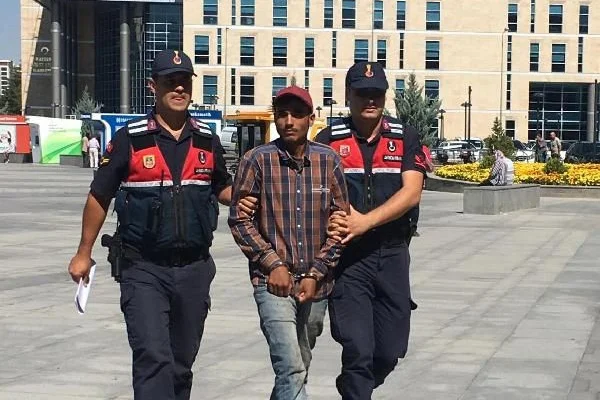 Kayseri'de IŞİD operasyonu: 3 gözaltı