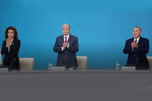 Kazakistan'da, Nazarbayev'in aile hanedanlığına geri dönüş!