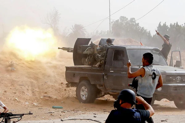 Libya'da Hafter'e büyük darbe: Hava üssü vuruldu, çok sayıda komutan öldü