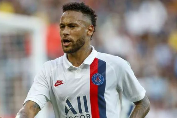Neymar'ın maç cezası düşürüldü