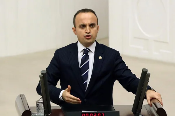 'O annelere destek olmak sizi AK Partili yapmaz'