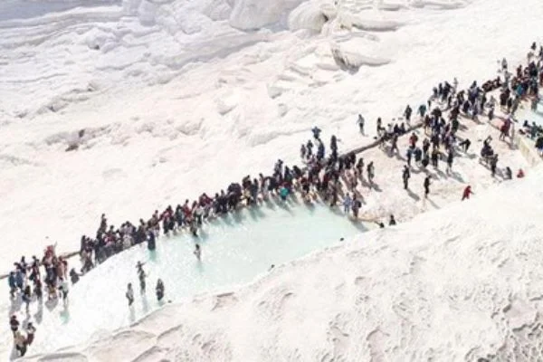 Pamukkale'ye üç ayda 1 milyon ziyaretçi