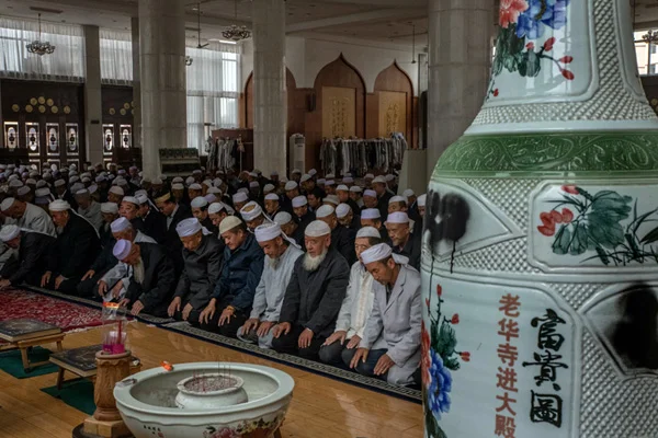 Pekin'in 'İslam'ı Çinlileştirme' projesi yayılıyor