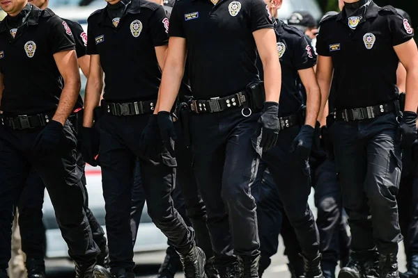 Polis olmanın şartları değişiyor