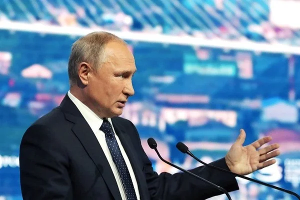 Putin: İsrail'i Rusça konuşan ülke olarak görüyoruz