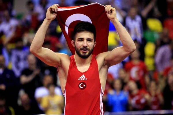 Süleyman Atlı finale yükseldi