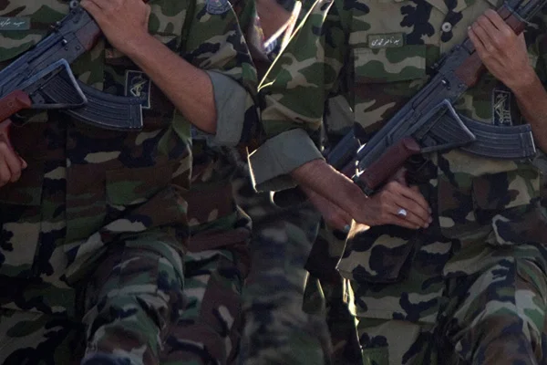 Suriye'de İran Devrim Muhafızları'na hava saldırısı
