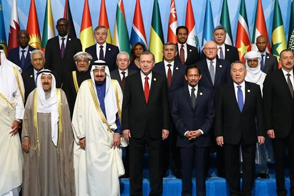 Suudi Arabistan İİT'yi olağanüstü toplantıya çağırdı