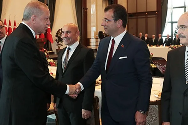 'Toplantıda İmamoğlu sandalyeyi kırdı' iddiası