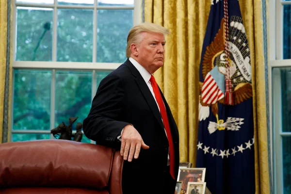 Trump'tan kritik adım! Taliban'la barış görüşmeleri durduruldu