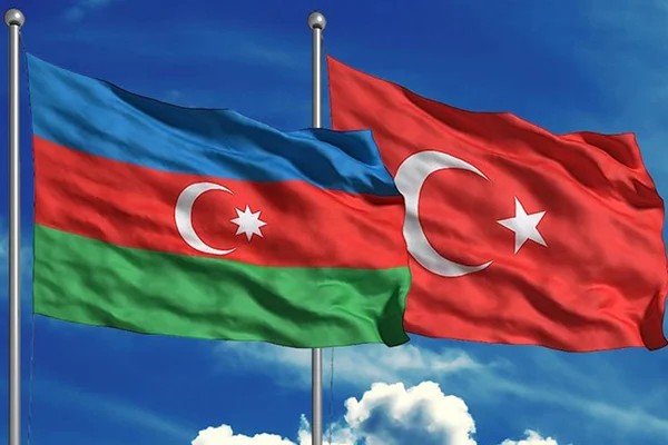 Türkiye-Azerbaycan arasında vizesiz seyahat dönemi başladı