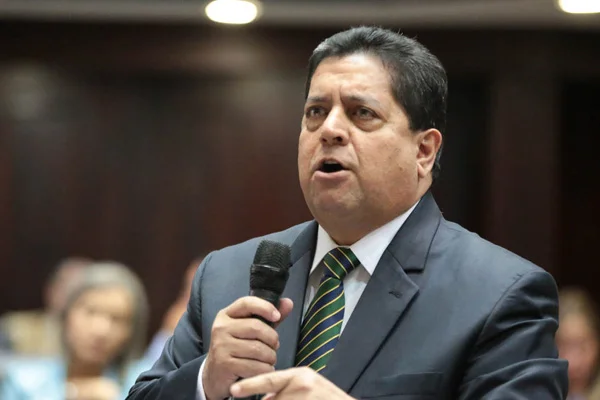 Venezuela'da cezaevindeki muhalif milletvekili serbest bırakıldı